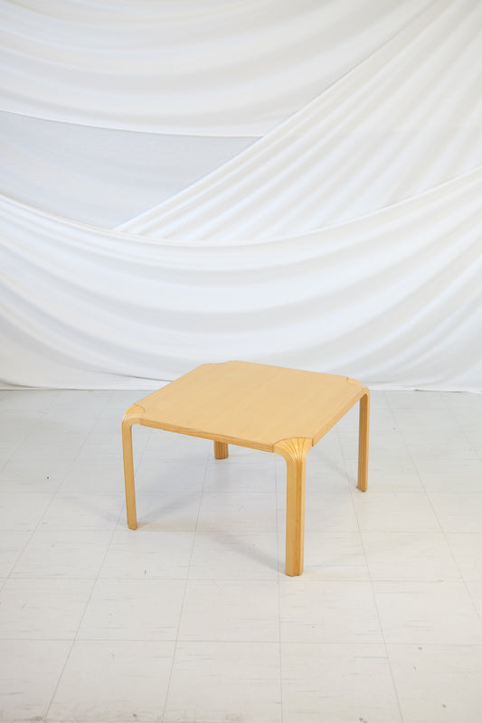 Artek X800C Fan Table