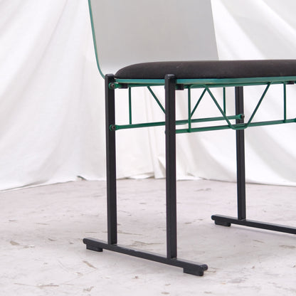 Yrjö Kukkapuro A-500 Series Chair for Avarte - Green Details