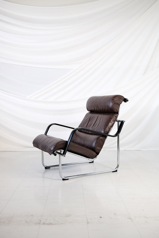 Yrjö Kukkapuro Remmi Armchair