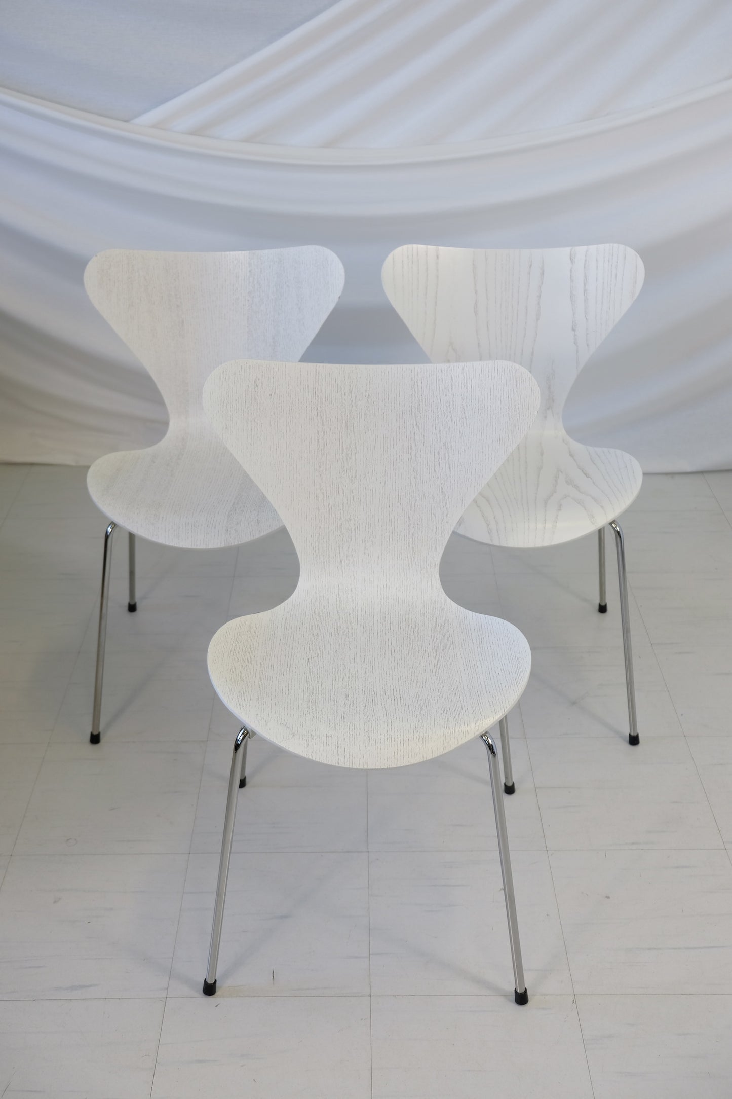 Arne Jacobsen for Fritz Hansen 모델 3107 Seven(3개 세트)