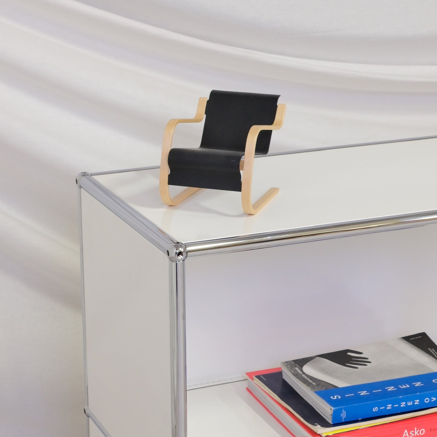 USM Haller Open Shelf Unit – White