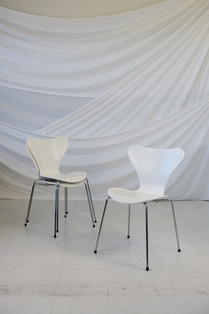 Arne Jacobsen for Fritz Hansen 모델 3107 Seven(3개 세트)