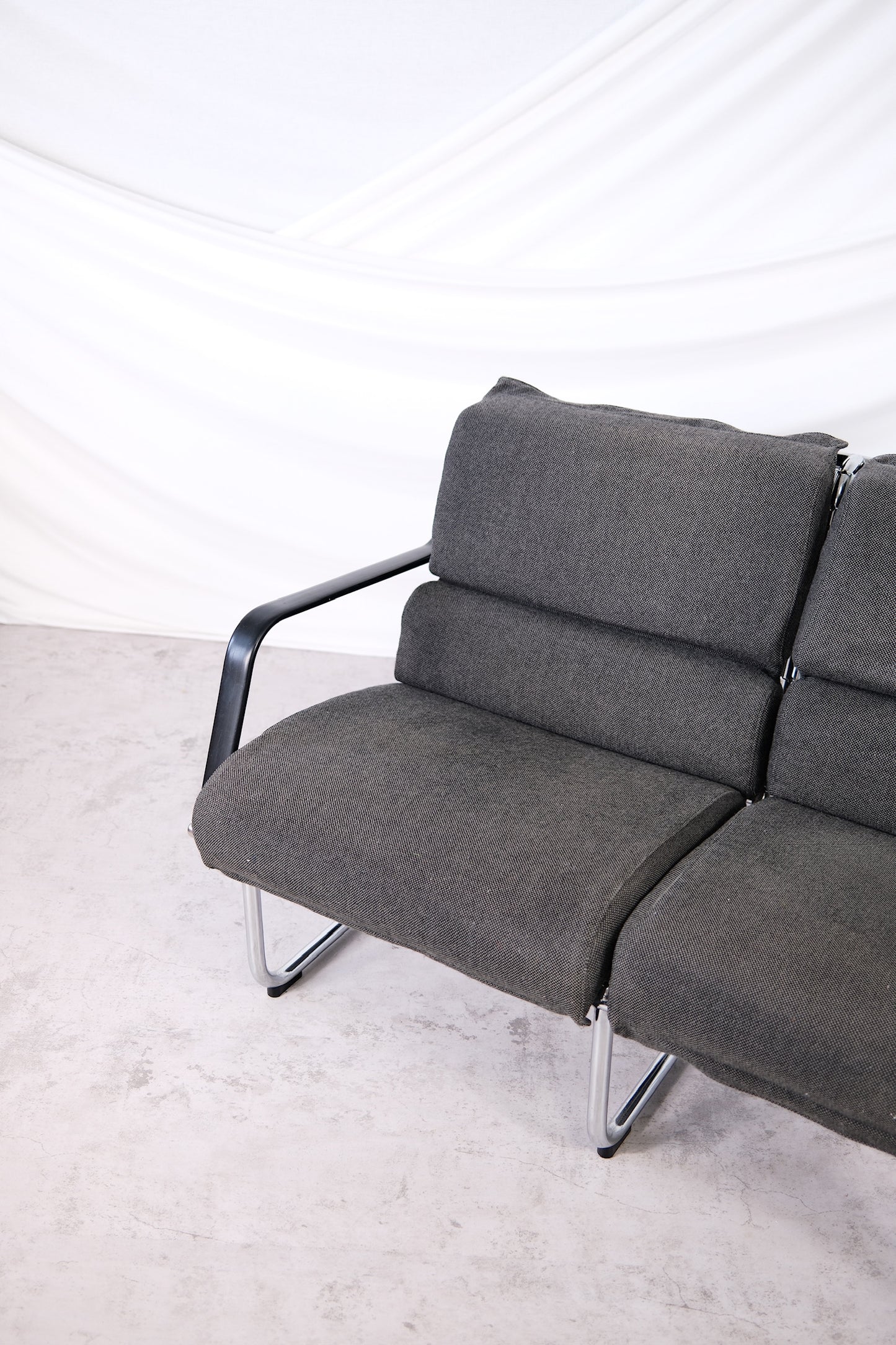 Yrjö Kukkapuro Remmi 2-Seater Sofa in Kvadrat Fabric