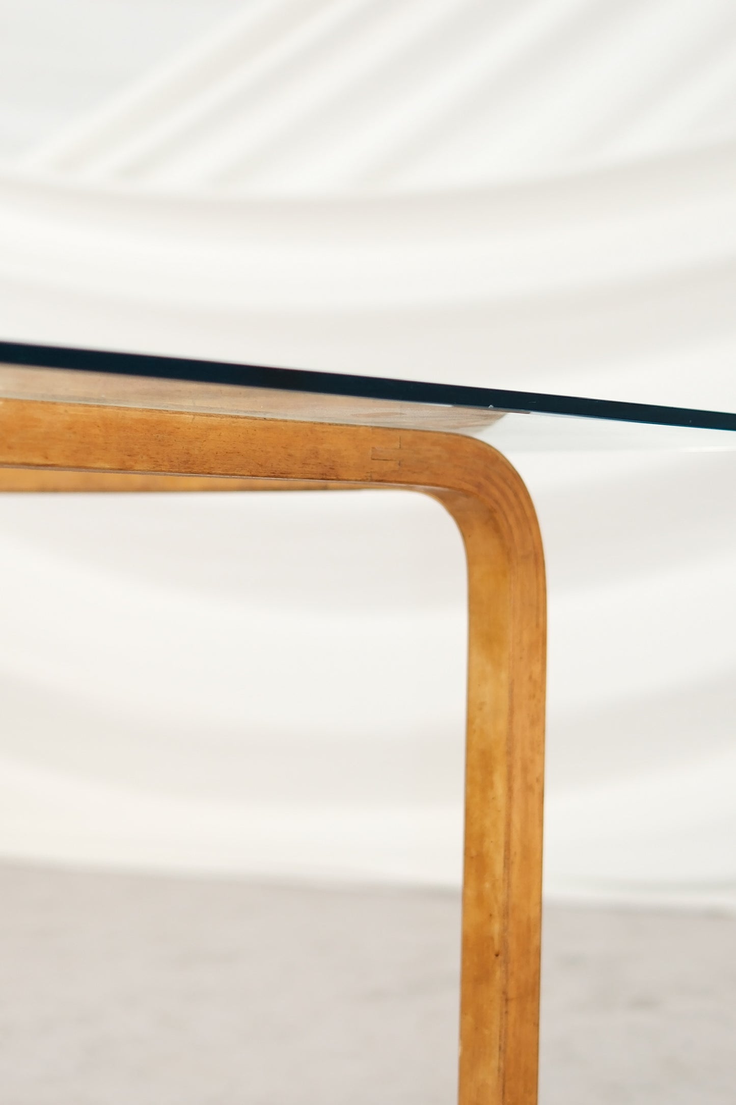 알바 알토(Alvar Aalto)가 제작한 희귀한 1930년대 Artek Y805 커피 테이블(특수 핑거 조인트 포함)