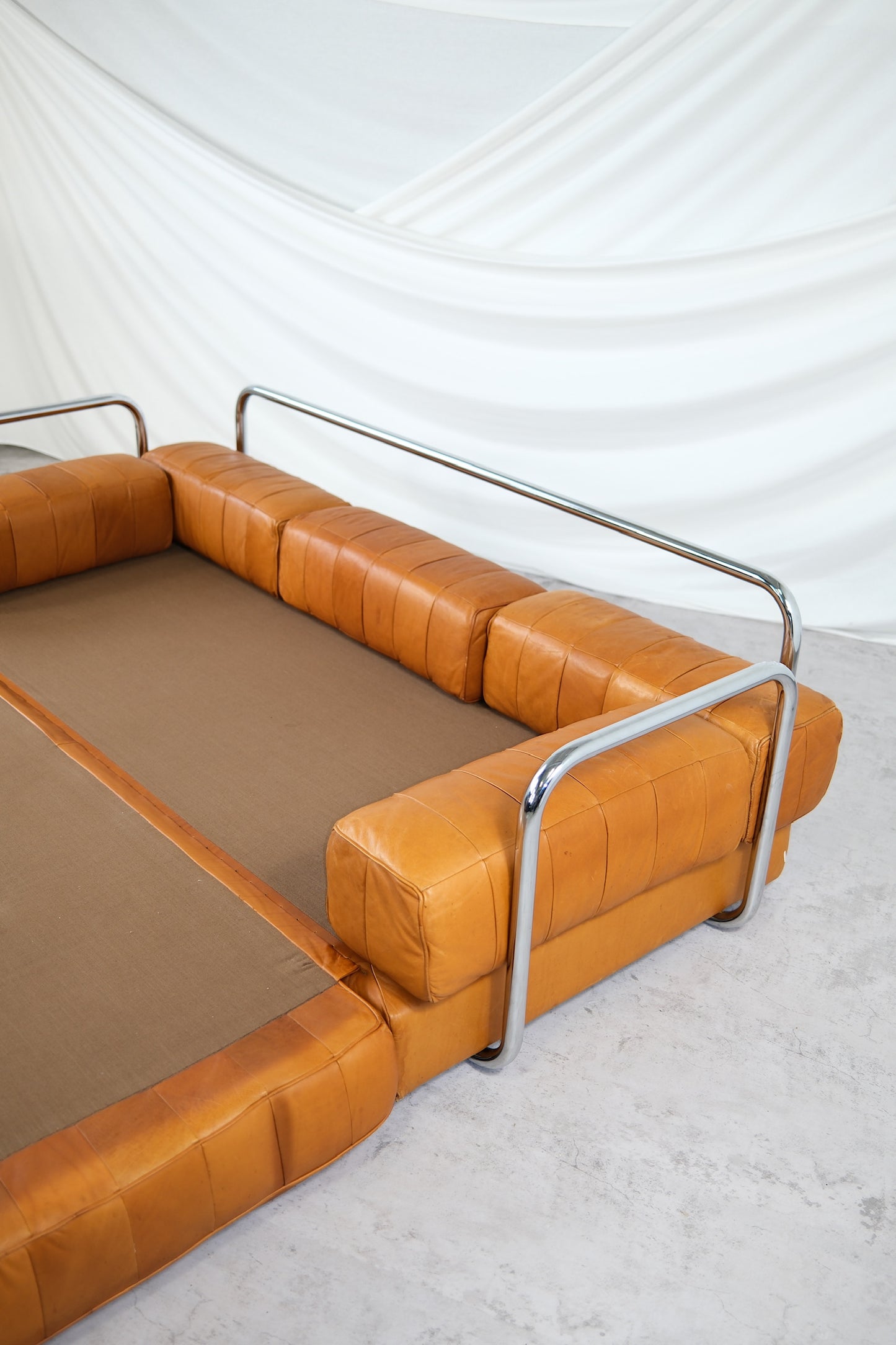 Rare Vintage De Sede Brown Leather Daybed Sofa Bed