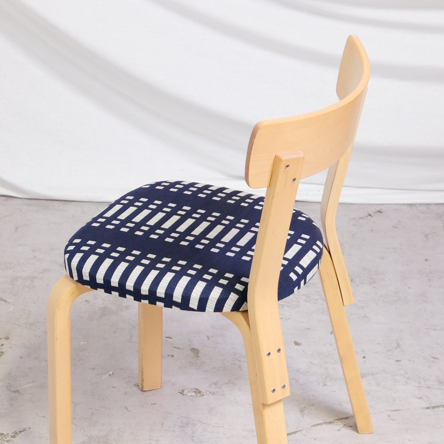 Alvar Aalto Chair 69 Set with Johanna Gullichsen Upholstery