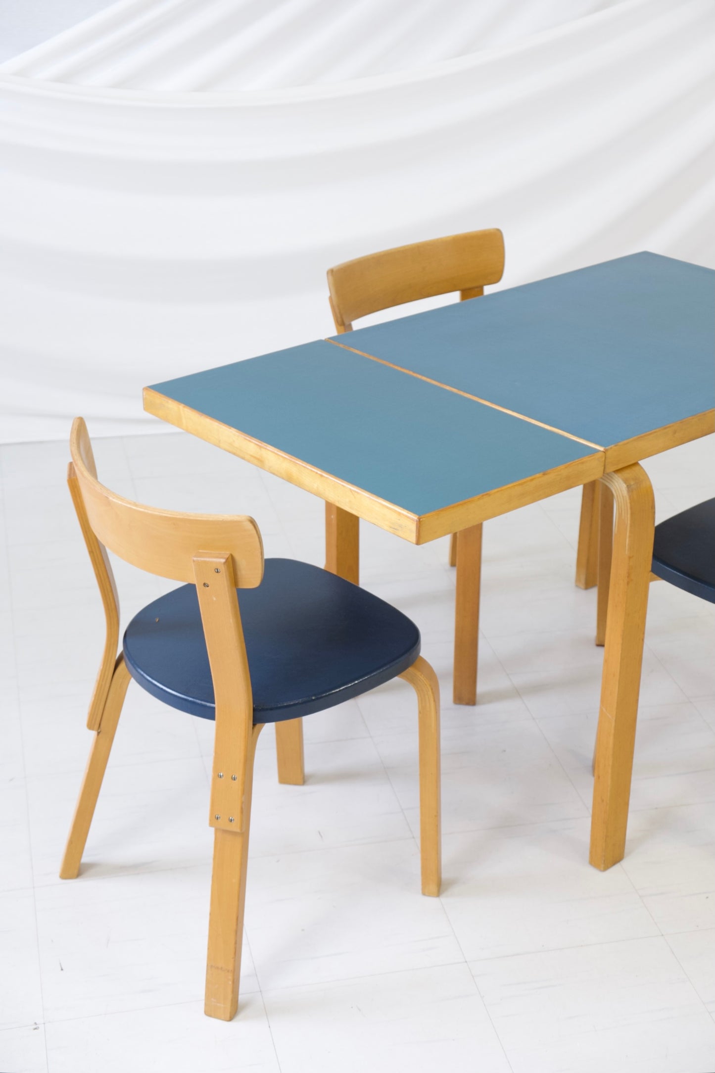 Artek DL82 드롭리프 테이블 세트 OY HUONEKALU- JA RAKENNUSTYTEHDAS AB, 1950/1960년대