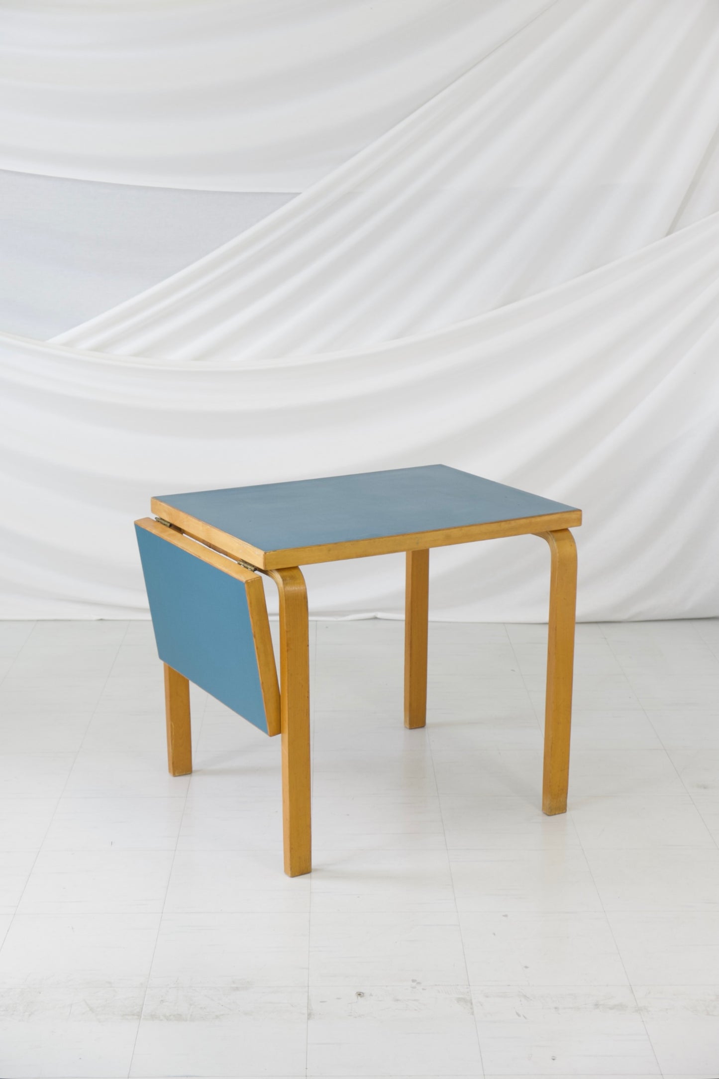 Artek DL82 드롭리프 테이블 세트 OY HUONEKALU- JA RAKENNUSTYTEHDAS AB, 1950/1960년대