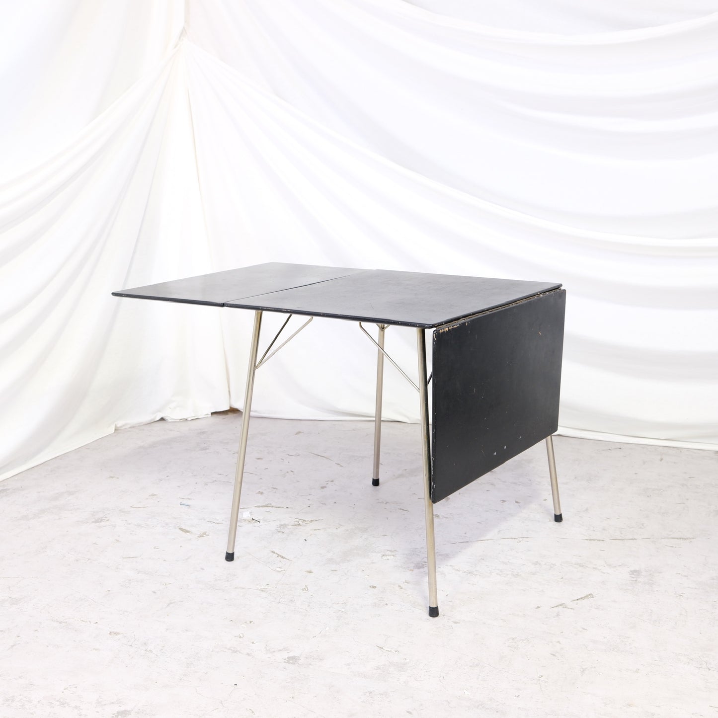 Fritz Hansen Model 3601 Drop Leaf Table - 1950s