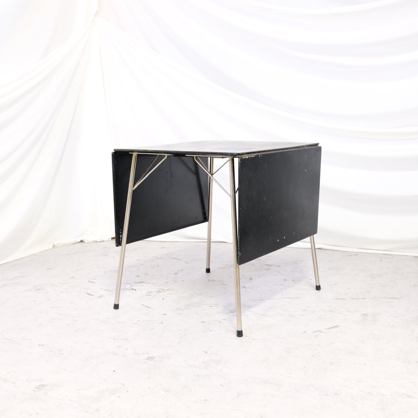 Fritz Hansen Model 3601 Drop Leaf Table - 1950s