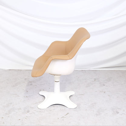 Yrjö Kukkapuro 416 Junior Chair for Haimi in Beige Leather