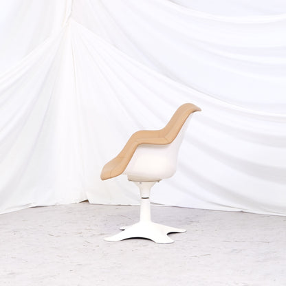 Yrjö Kukkapuro 416 Junior Chair for Haimi in Beige Leather