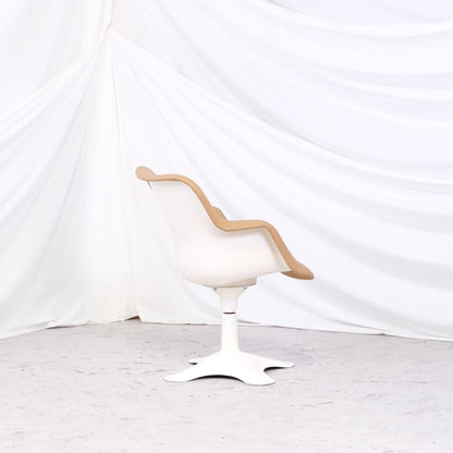 Yrjö Kukkapuro 416 Junior Chair for Haimi in Beige Leather