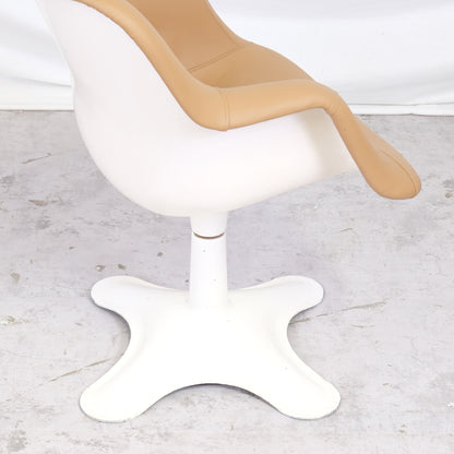 Yrjö Kukkapuro 416 Junior Chair for Haimi in Beige Leather