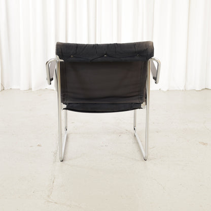 Yrjö Kukkapuro Pressu lounge chair – Rear view