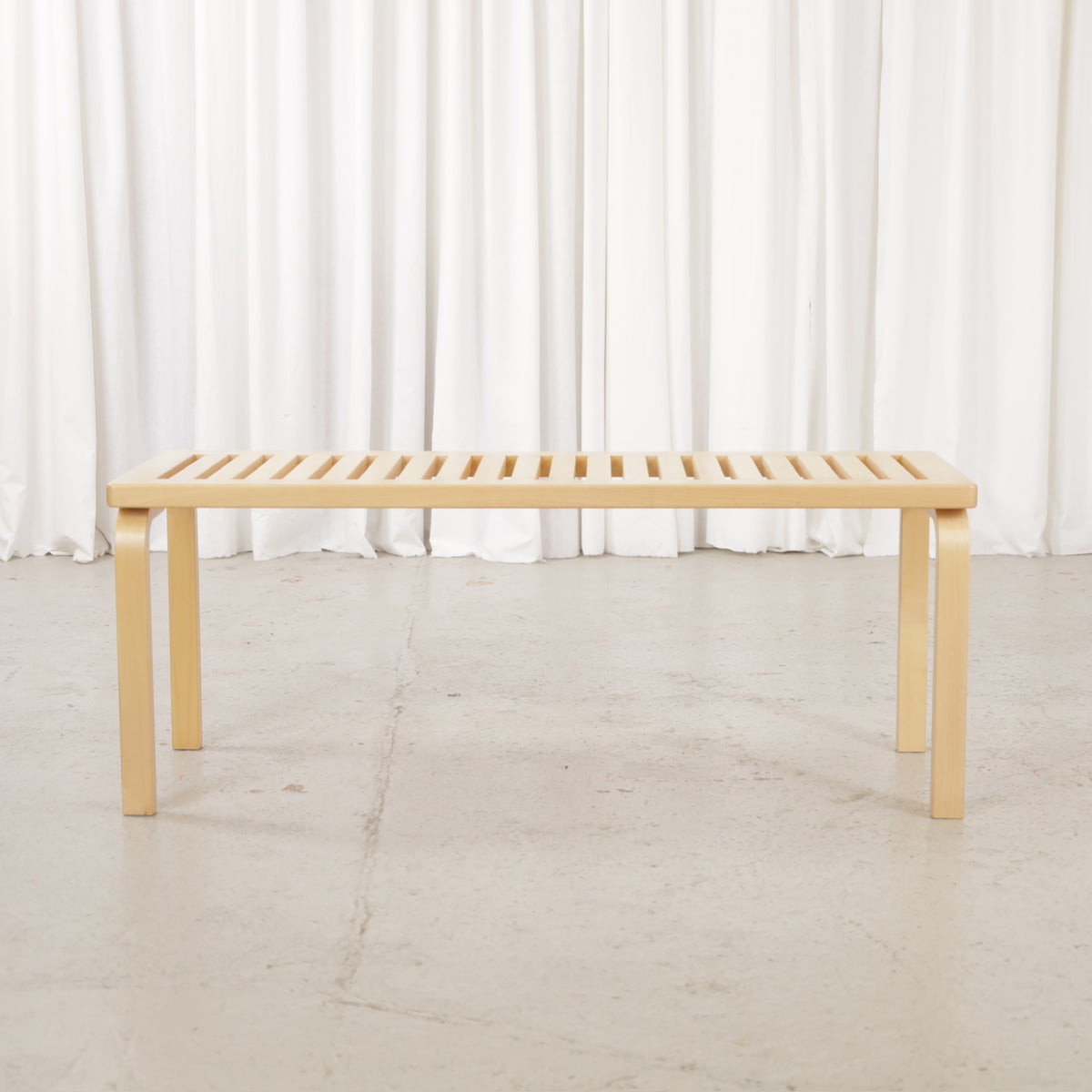 Alvar Aalto Artek 153A birch bench – Rear view