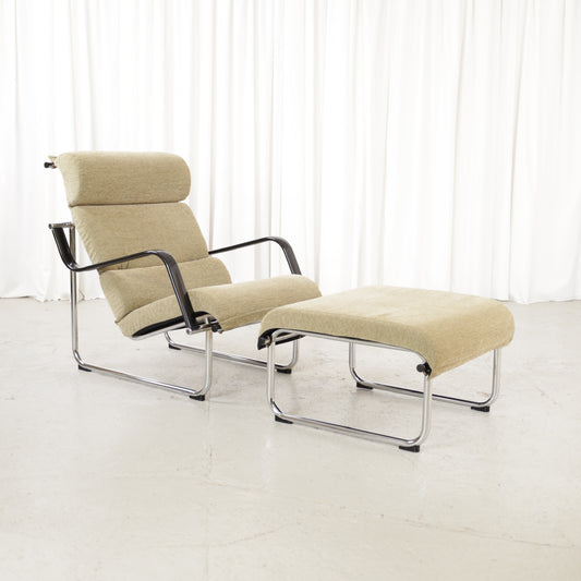 Yrjö Kukkapuro Remmi lounge chair and matching green fabric ottoman