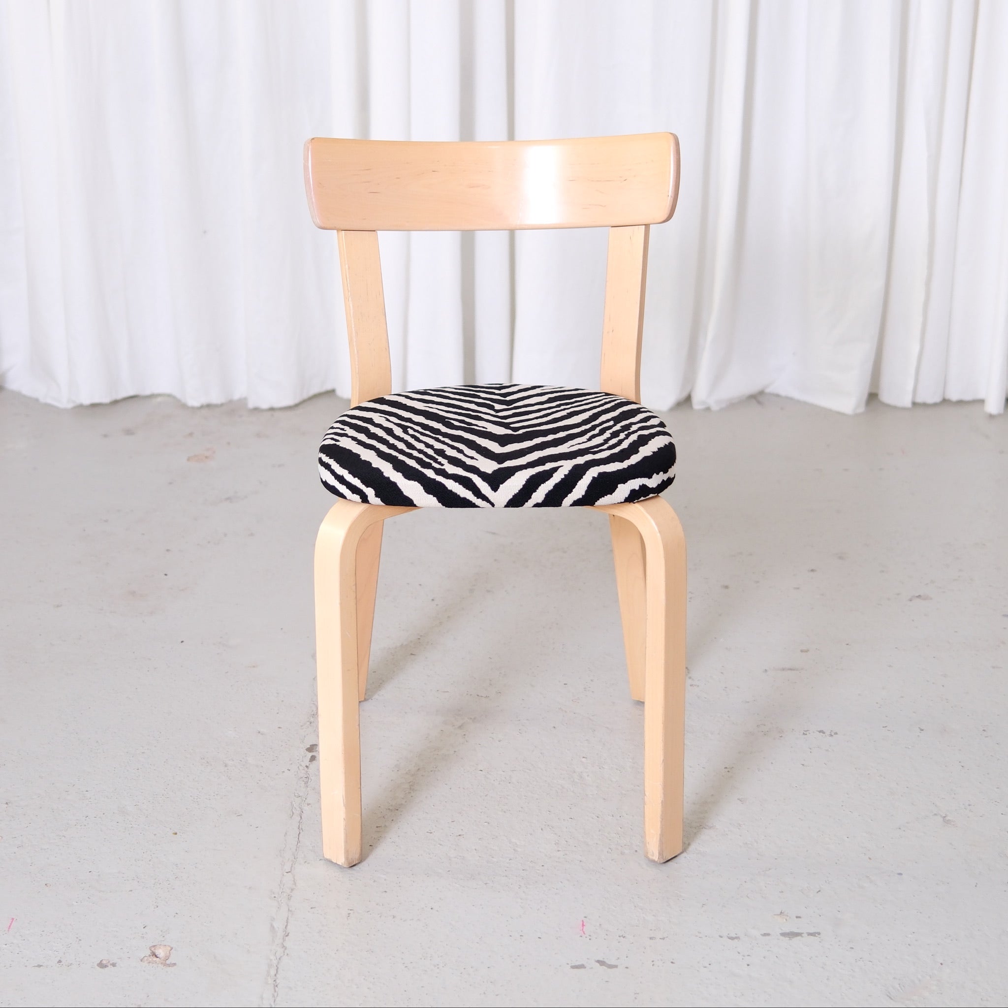 Alvar Aalto Artek Chair 69 in Birch with Zebra Upholstery – Pino