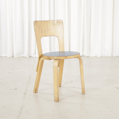 Blue linoleum Chair 66, opposite front view