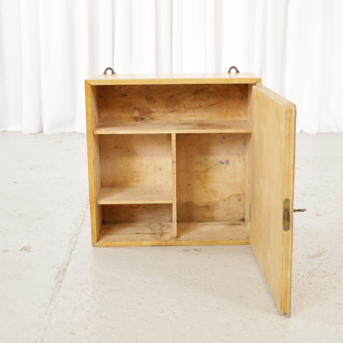 Medicine cabinet shelves and divided interior