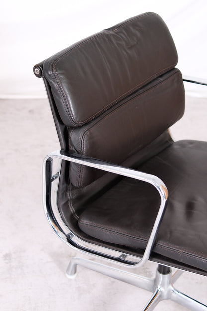 Charles & Ray Eames EA208 Soft Pad Chair for Herman Miller