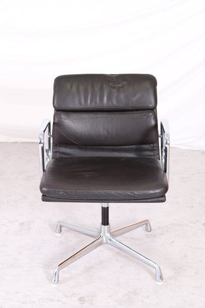Charles & Ray Eames EA208 Soft Pad Chair for Herman Miller