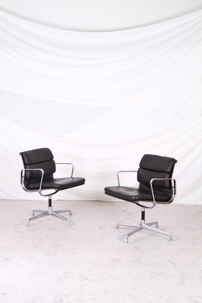 Charles & Ray Eames EA208 Soft Pad Chair for Herman Miller