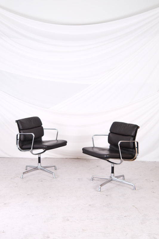 Charles & Ray Eames EA208 Soft Pad Chair for Herman Miller