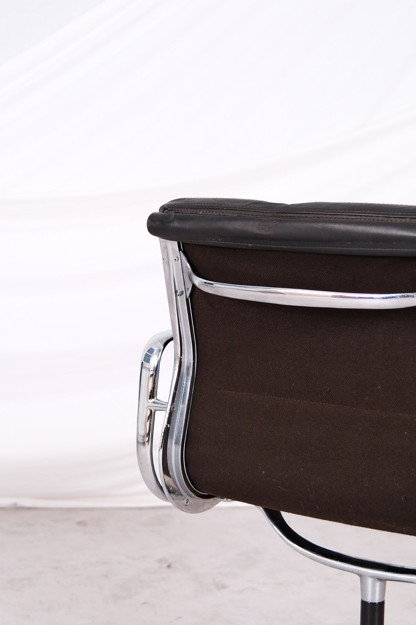 Charles & Ray Eames EA208 Soft Pad Chair for Herman Miller