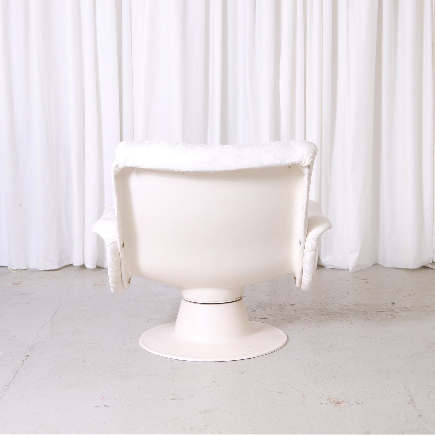 Yrjö Kukkapuro Saturnus Lounge Chair