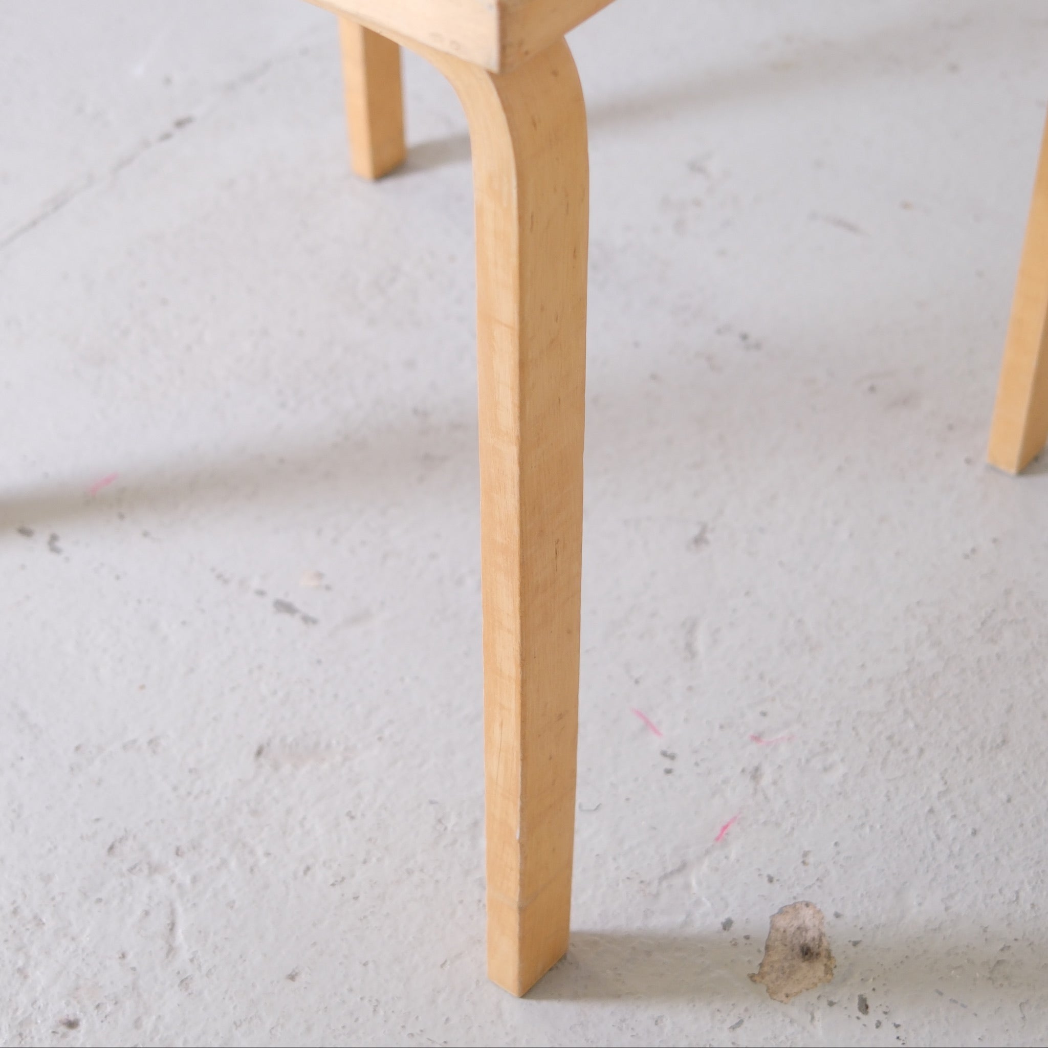 Artek 81C Table by Alvar Aalto – Pino Interiors