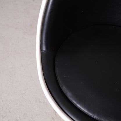 Eero Aarnio Cognac Chair by Asko in Black Leather