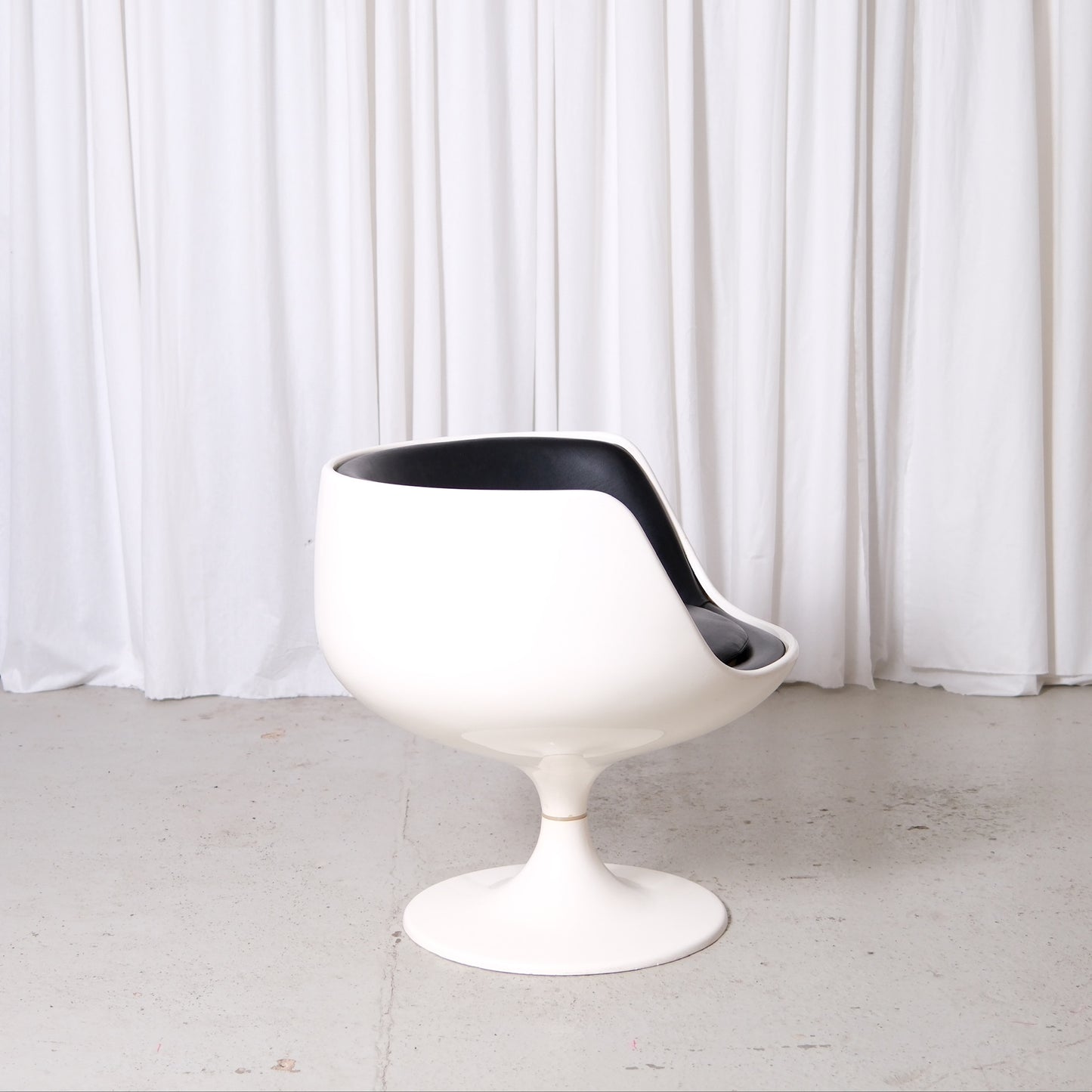 Eero Aarnio Cognac Chair by Asko in Black Leather