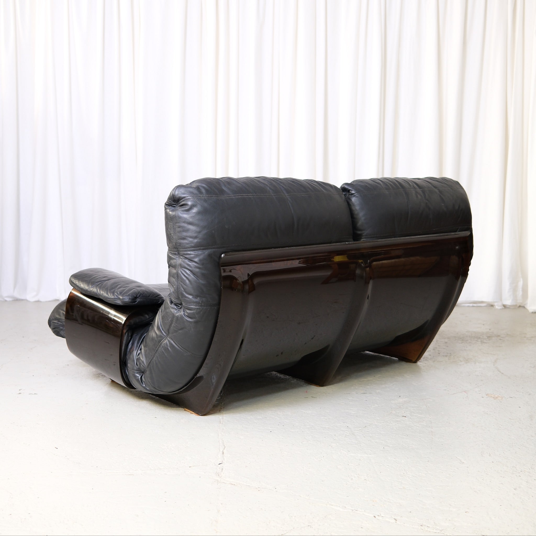 Ligne Roset Marsala 2-Seater Sofa in Black Leather – Pino Interiors