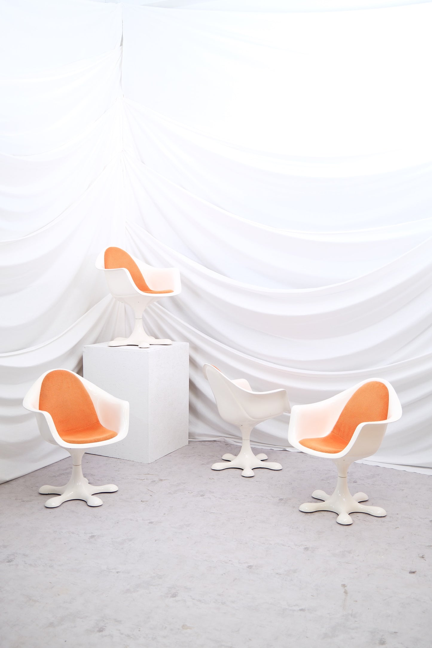 Eero Aarnio Orion Chair (Set of 5)