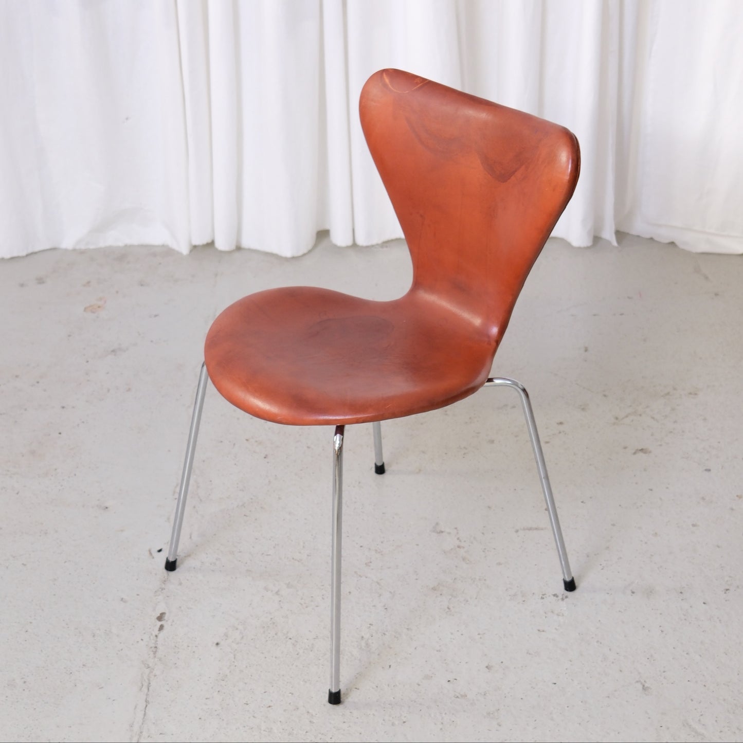 Fritz Hansen Series 7 Chair in Cognac Leather