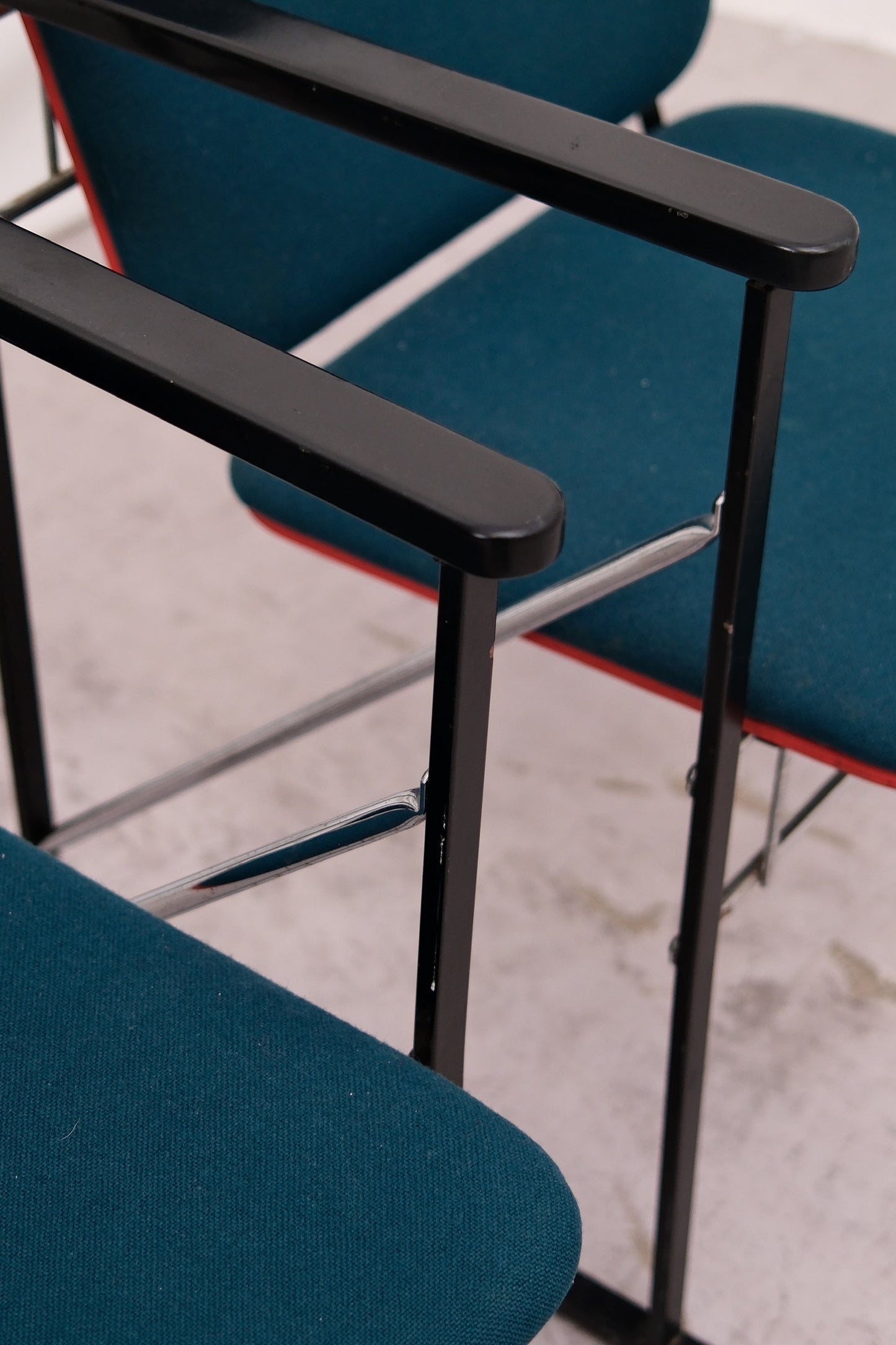 Yrjö Kukkapuro A-502 chair (2 available)