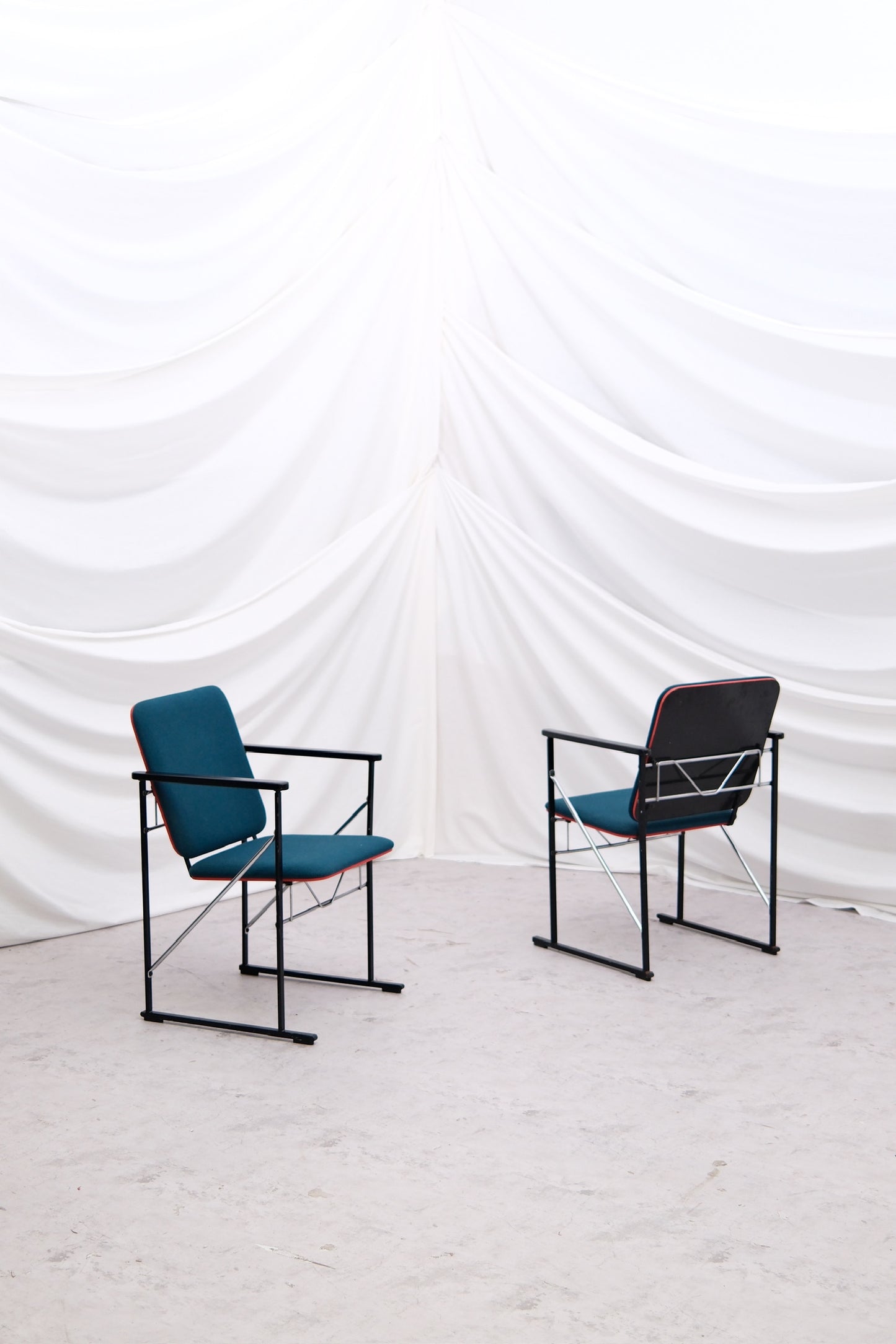 Yrjö Kukkapuro A-502 chair (2 available)
