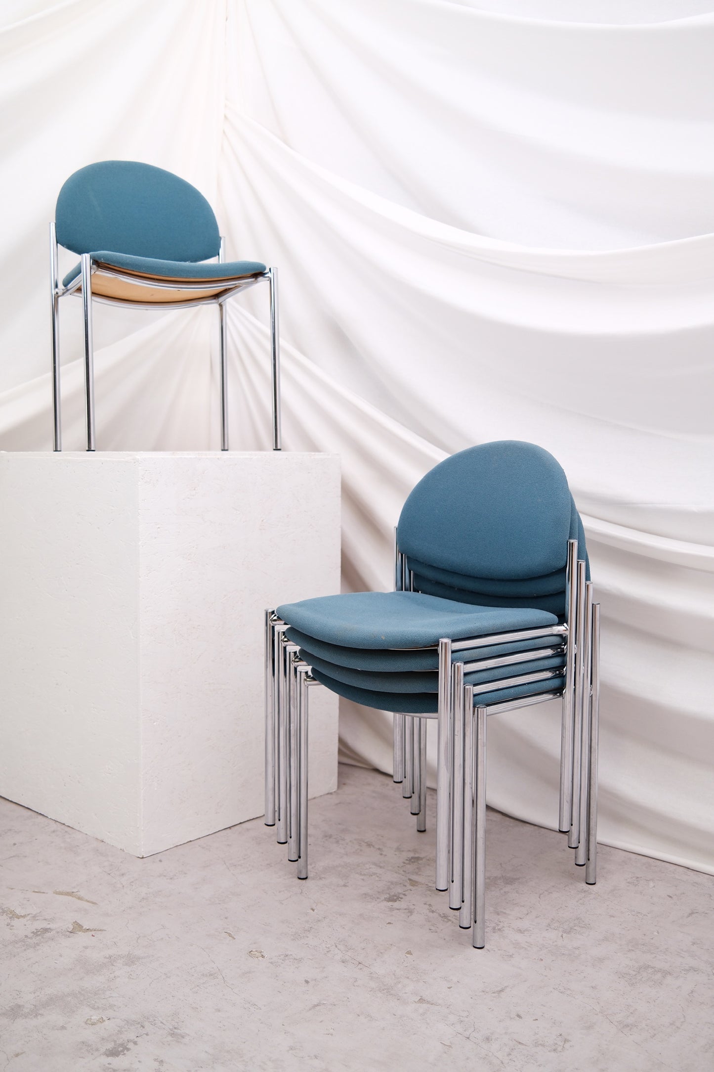 Vintage Stackable Dining Chairs – Chrome & Blue Canvas (set of 6)