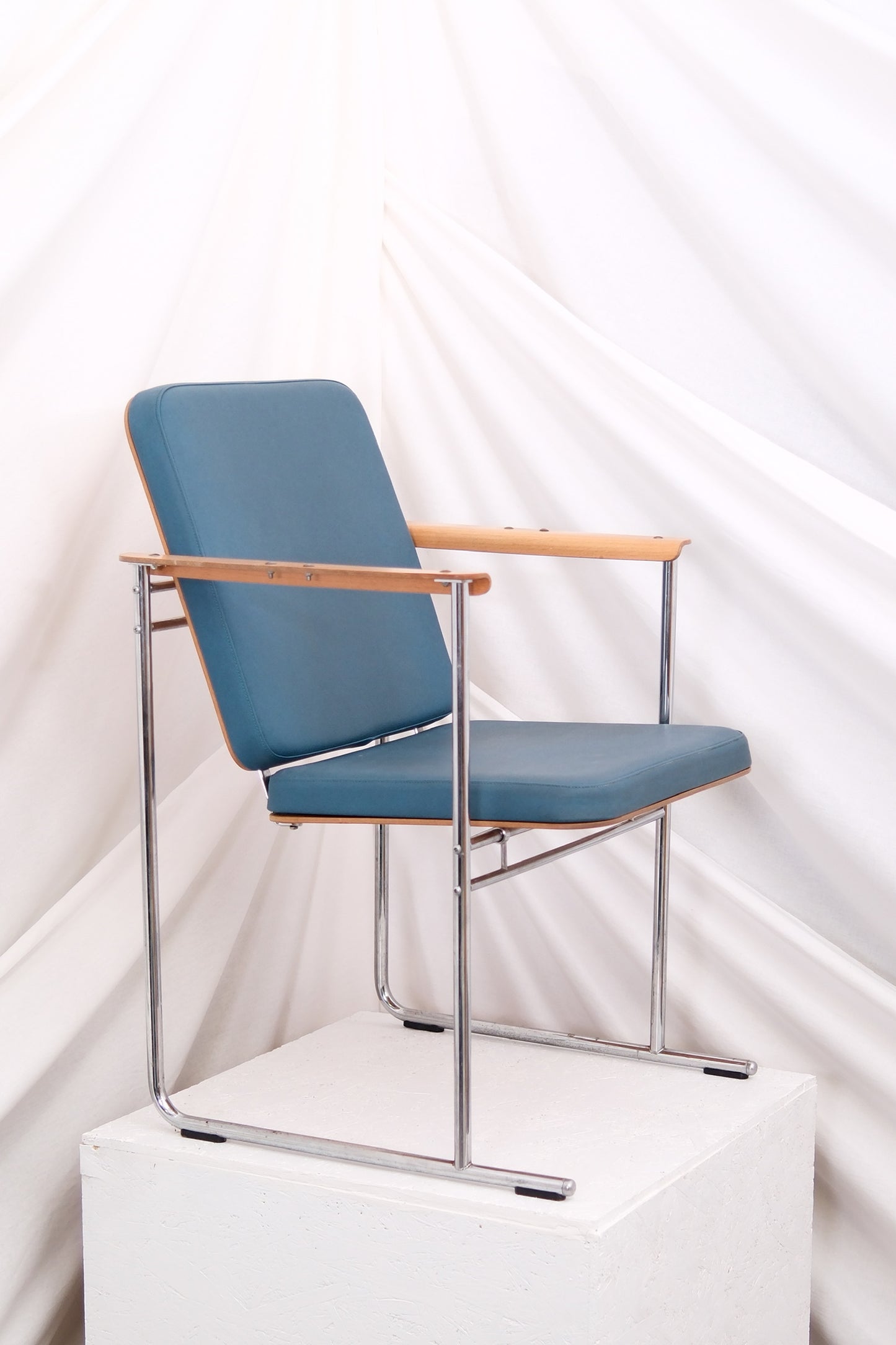Yrjö Kukkapuro Skaala Armchair for Avarte (3 available)