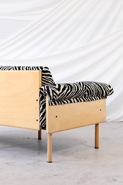 Yrjö Kukkapuro Ateljee 2-Seater, Zebra Fabric