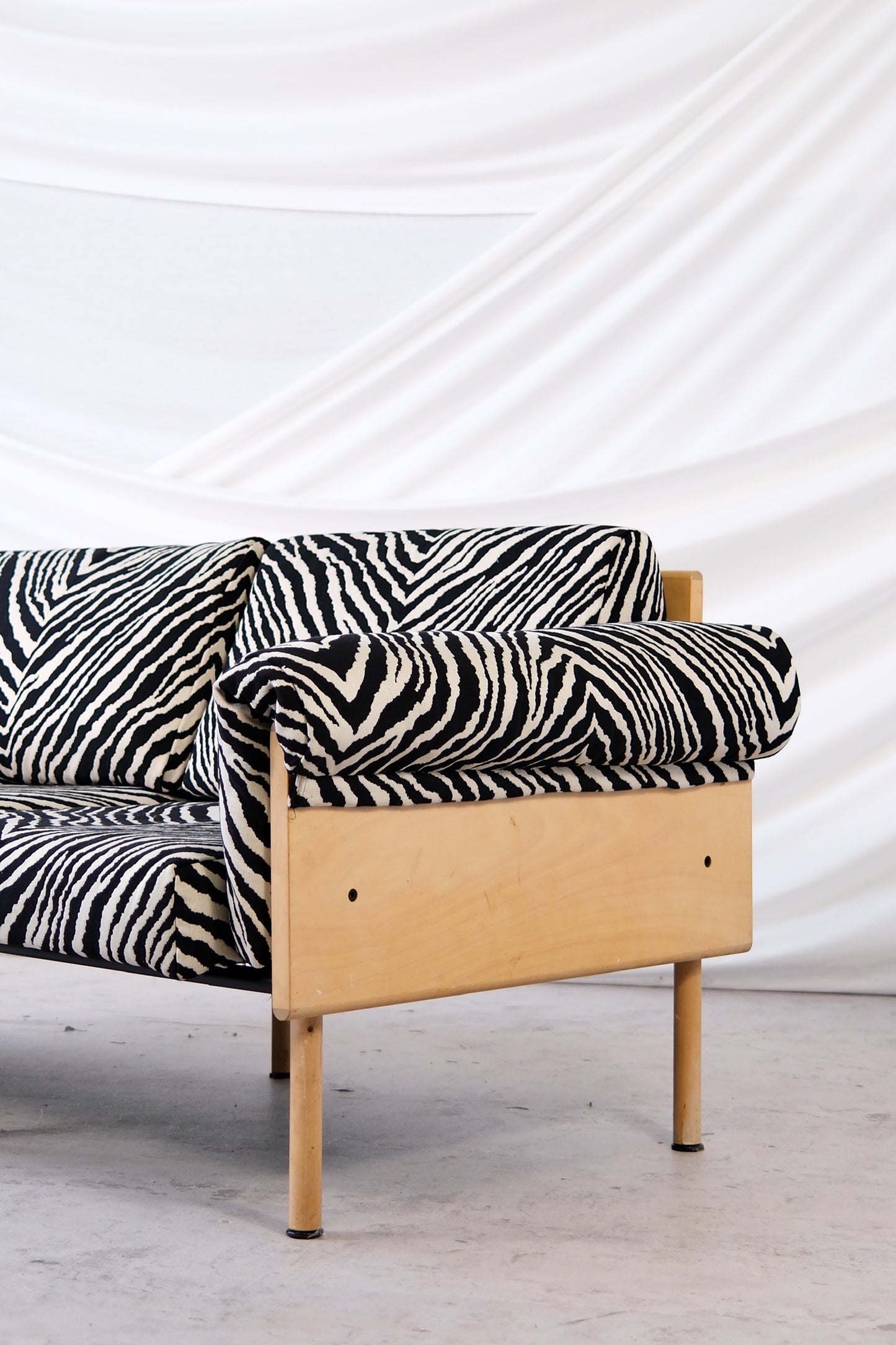 Yrjö Kukkapuro Ateljee 2-Seater, Zebra Fabric
