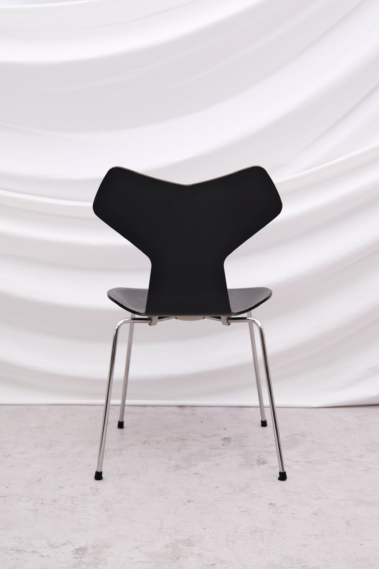 Fritz Hansen Grand Prix Chairs Black Wood