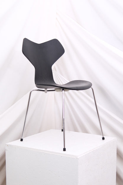 Fritz Hansen Grand Prix Chairs Black Wood