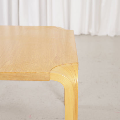Artek Alvar Aalto X800C fan-leg coffee table, ash veneer top and fan leg