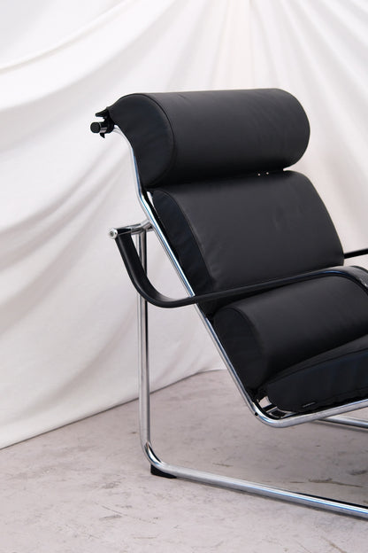 Yrjö Kukkapuro Remmi Armchair & Ottoman - Pino Interiors