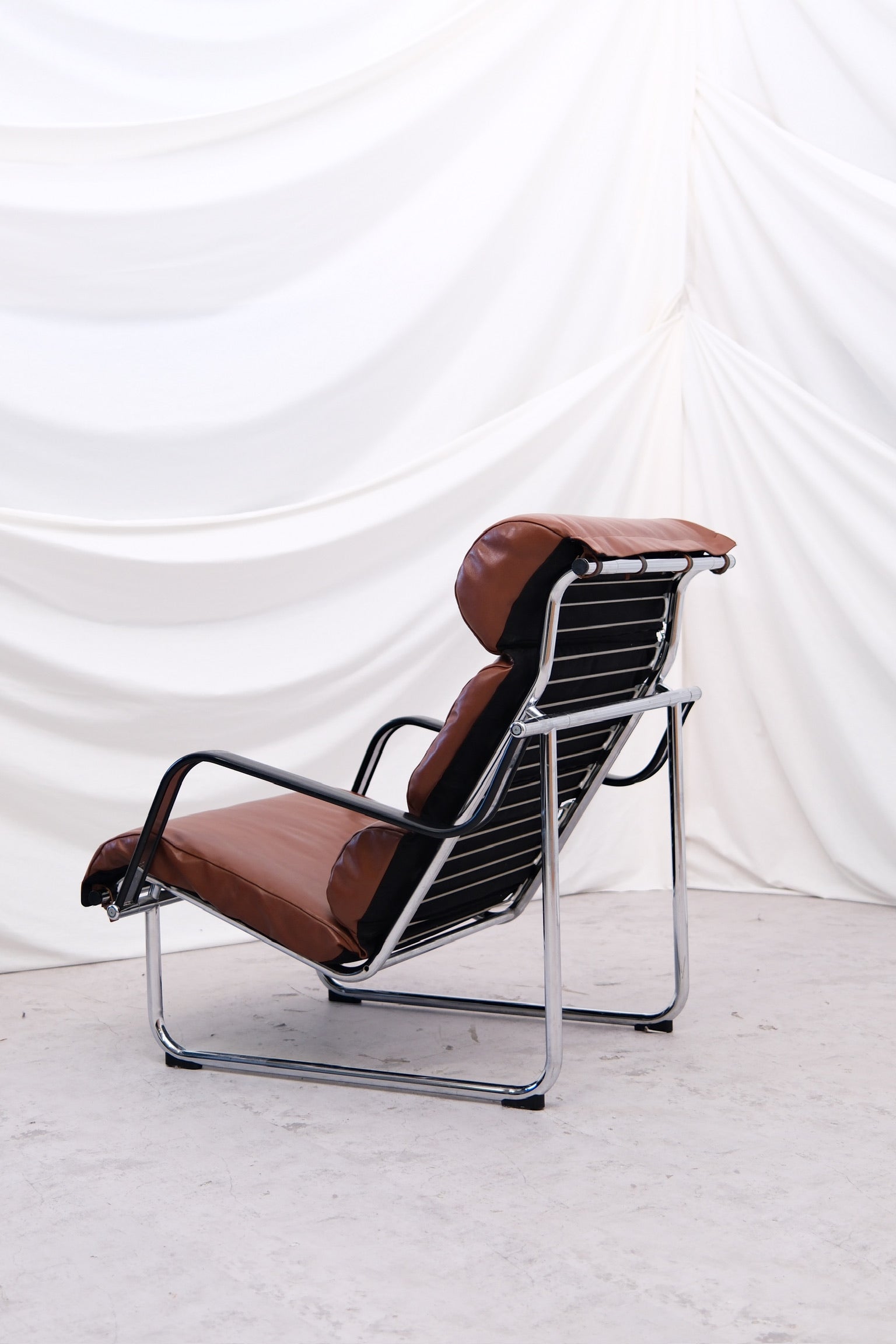 Yrjö Kukkapuro Remmi armchair, cognac leather - Pino Interiors