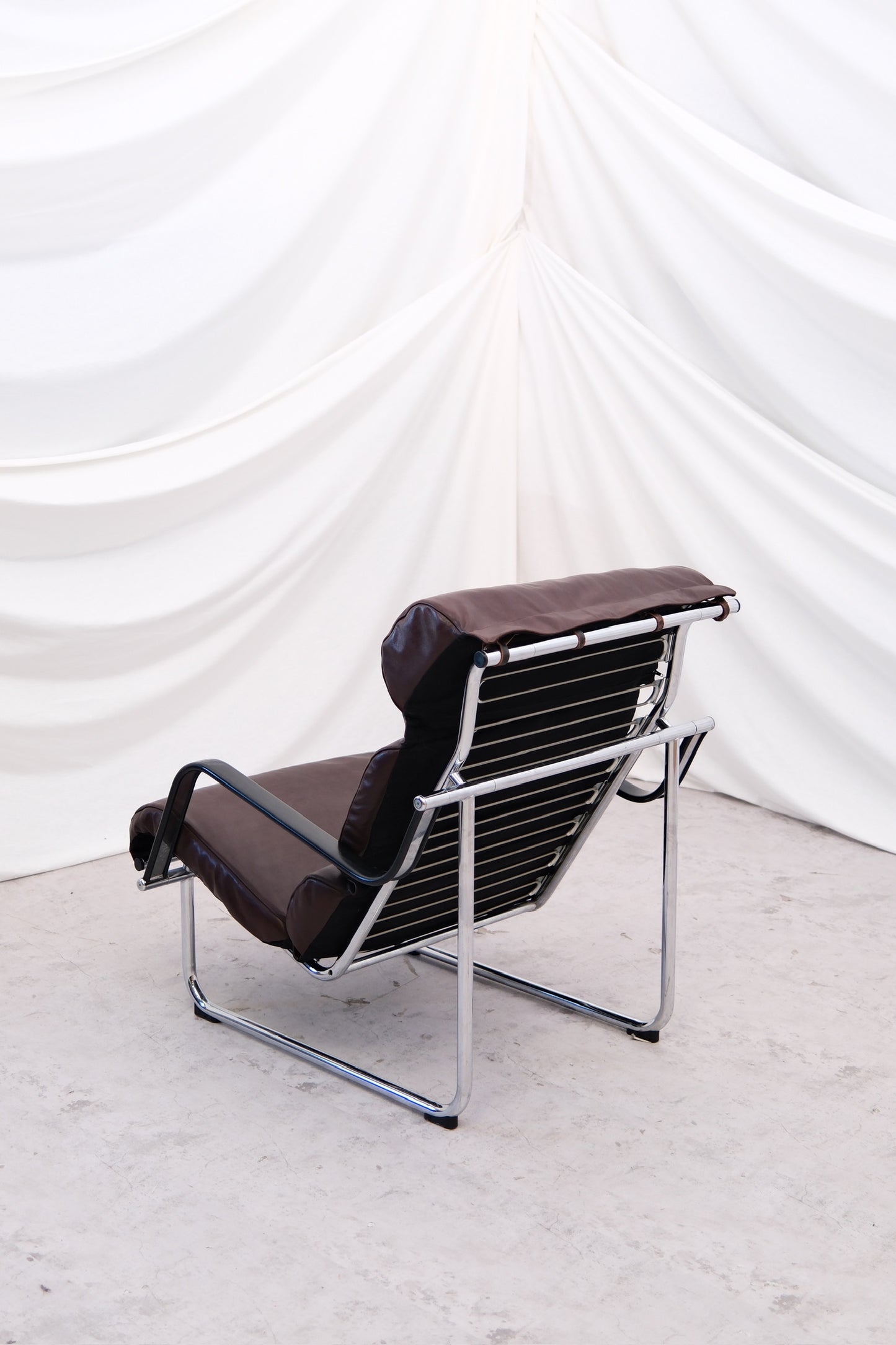 Yrjö Kukkapuro Remmi armchair, dark brown leather - Pino Interiors