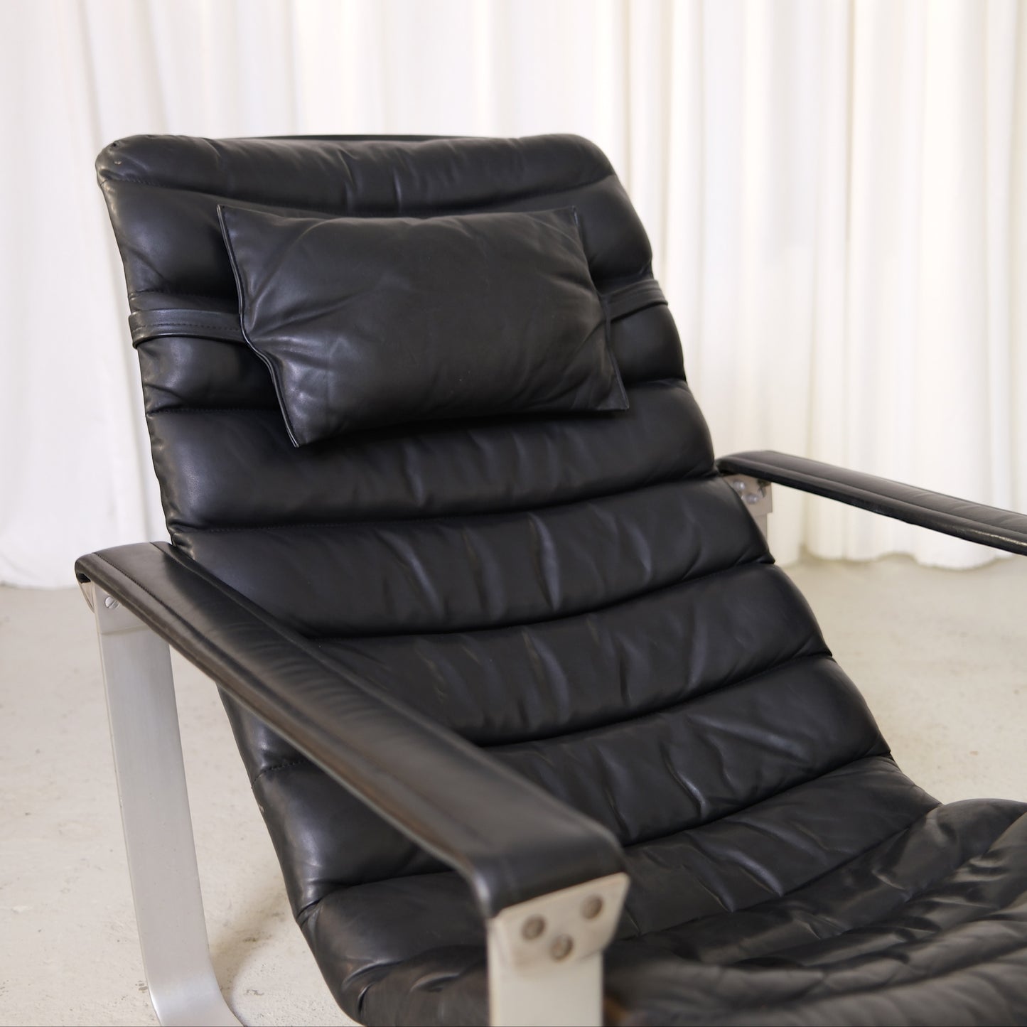 Ilmari Lappalainen Pulkka Lounge Chair with Ottoman in Black Leather
