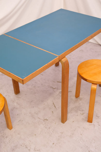 Artek DL82 Drop-Leaf Table OY HUONEKALU- JA RAKENNUSTYTEHDAS AB, 1940/1950S